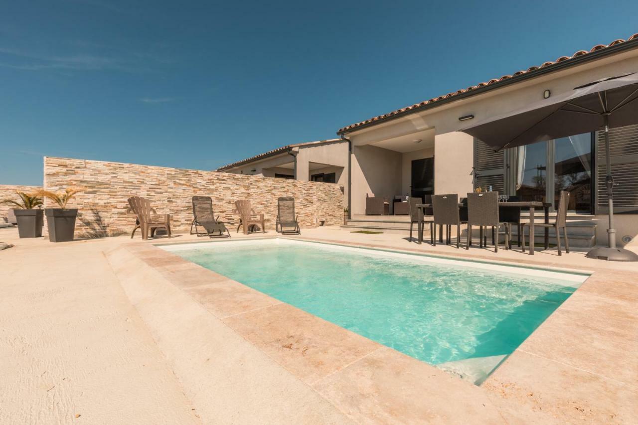 Le Domaine De Marie Villa Palasca  Exteriör bild